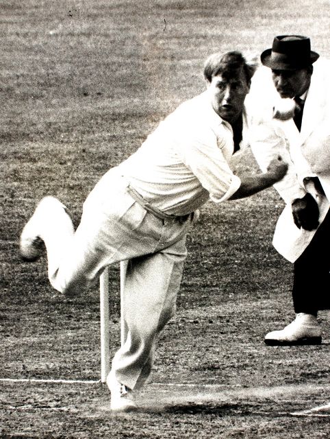 An original Central Press photograph of Peter Marner bowling for Leicestershire in 1966.